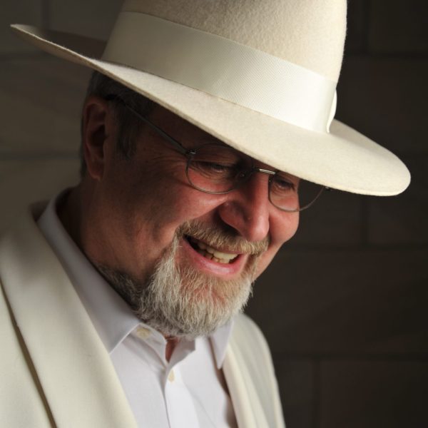 Roger Whittaker Schlagerdouble mit einem weißen Hut